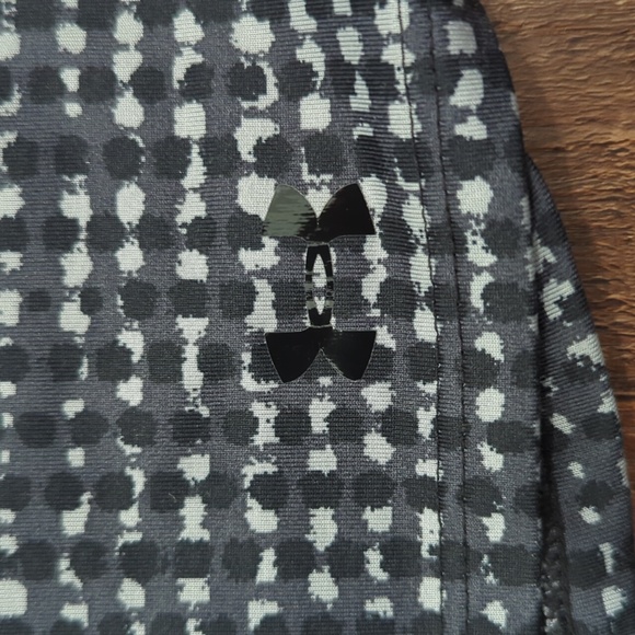 Under Amour half zip - Picture 2 of 3